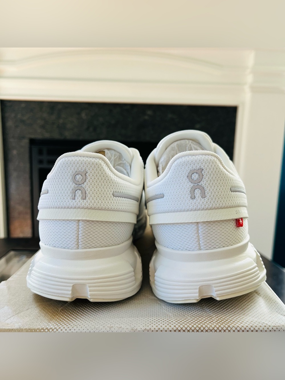 Sz 6.5 On Cloud 6 Women's Running Shoes All White 3WF10061200 - Picture 5 of 7
